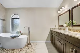 504 Triple Crown Ct, Seffner, FL 33584 - Photo 24