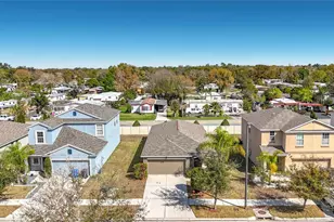 349 Cascade Bend Dr, Ruskin, FL 33570 - Photo 32