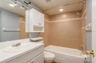 200 Country Club Dr, Largo, FL 33771 - Photo 4