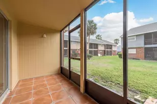 200 Country Club Dr, Largo, FL 33771 - Photo 22