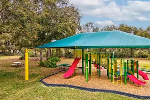5235 Pond View Ct, Zephyrhills, FL 33541 - Photo 56