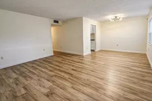 1712 Belleair Forest Dr, Belleair, FL 33756 - Photo 4