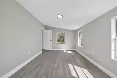 4503 W Clifton Street, Tampa, FL 33614 - Photo 10