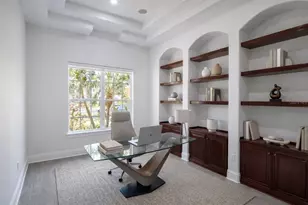 17008 Madres De Avila, Tampa, FL 33613 - Photo 20