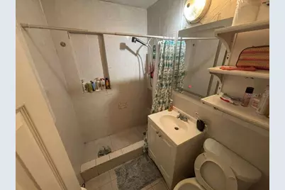 9590 NW 33rd Avenue, Miami, FL 33147 - Photo 12