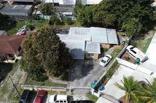 9590 NW 33rd Ave, Miami, FL 33147 - Photo 44