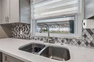 530 Julie Ln, Brandon, FL 33511 - Photo 8