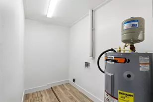 10217 N Pawnee Ave, Tampa, FL 33617 - Photo 24