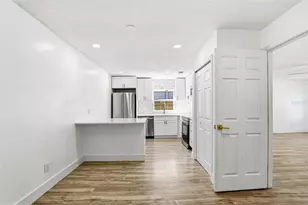 10217 N Pawnee Ave, Tampa, FL 33617 - Photo 12