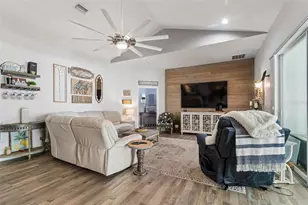 1709 La Forest Ave, Safety Harbor, FL 34695 - Photo 18
