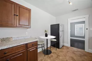 106 W Crest Ave, Tampa, FL 33603 - Photo 8