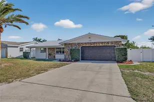 13690 87th Pl N, Seminole, FL 33776 - Photo 2