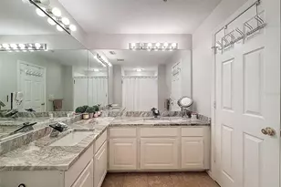 1203 Bay Club Cir, Tampa, FL 33607 - Photo 26