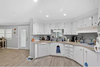 504 Alvarado, North Port, FL 34287 - Photo 6