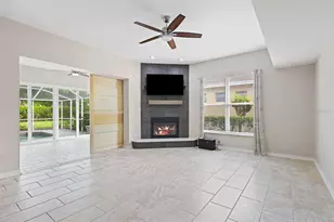 5208 Laurel Pointe Dr, Valrico, FL 33596 - Photo 10