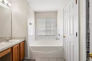 31001 Midtown Ct, Wesley Chapel, FL 33545 - Photo 40