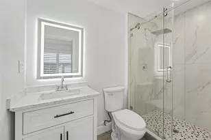 318 Bath St, Tarpon Springs, FL 34689 - Photo 24