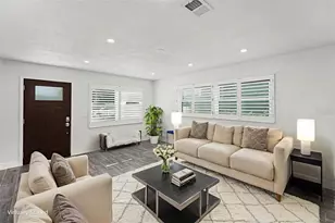 318 Bath St, Tarpon Springs, FL 34689 - Photo 8