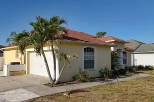 2402 Dryer Ave, Largo, FL 33770 - Photo 4