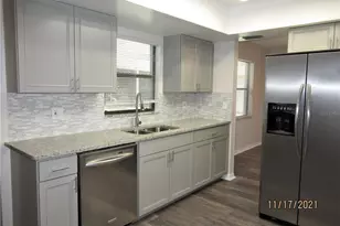631 Sandy Creek Dr, Brandon, FL 33511 - Photo 8