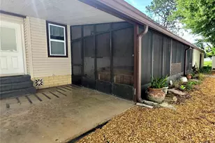 37408 Marta Ave, Zephyrhills, FL 33542 - Photo 4