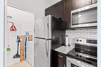 4115 Chatham Oak Court #222, Tampa, FL 33624 - Photo 6