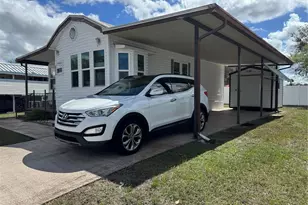 35238 Dodie Dr, Zephyrhills, FL 33541 - Photo 2