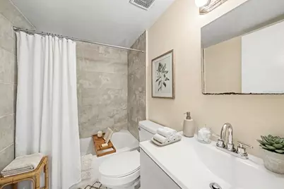 14319 Hanging Moss Circle #101, Tampa, FL 33613 - Photo 18