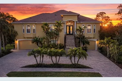 2101 N Pointe Alexis Drive, Tarpon Springs, FL 34689 - Photo 2