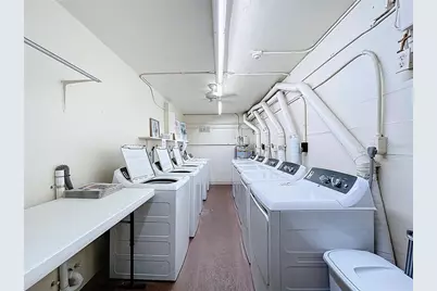 4650 Cove Circle #209, Saint Petersburg, FL 33708 - Photo 22