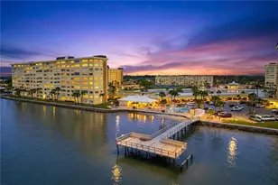 4650 Cove Cir, Saint Petersburg, FL 33708 - Photo 52