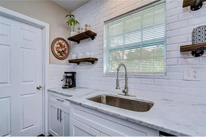 1710 Escort Avenue, Tampa, FL 33610 - Photo 12
