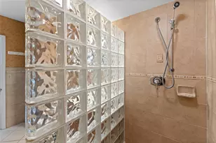 1011 E Broad St, Tampa, FL 33604 - Photo 30