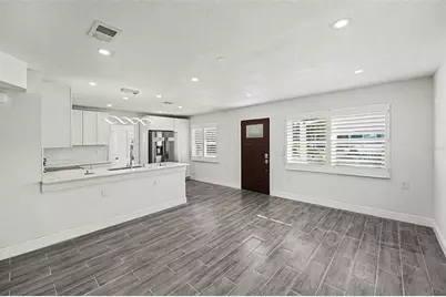 318 Bath Street, Tarpon Springs, FL 34689 - Photo 6