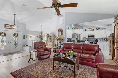 2111 W View Drive, Sun City Center, FL 33573 - Photo 6
