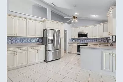 2111 W View Drive, Sun City Center, FL 33573 - Photo 10
