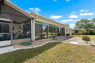 2111 W View Dr, Sun City Center, FL 33573 - Photo 36