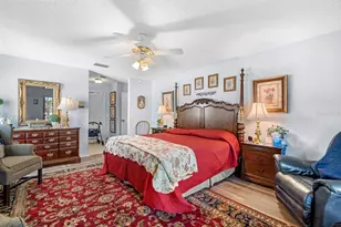 2111 W View Dr, Sun City Center, FL 33573 - Photo 16
