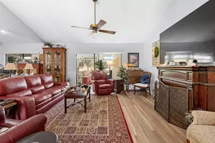 2111 W View Dr, Sun City Center, FL 33573 - Photo 8