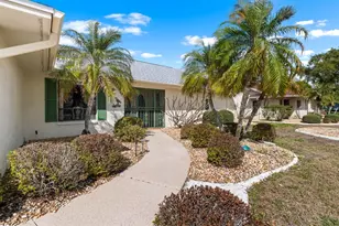 2111 W View Dr, Sun City Center, FL 33573 - Photo 2