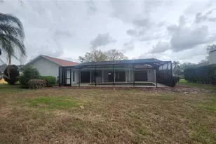 2001 Country Club Ct, Plant City, FL 33566 - Photo 18