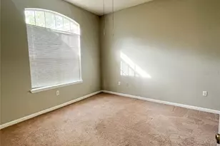 17112 Carrington Park Dr, Tampa, FL 33647 - Photo 14