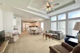 209 S Port Royal Ln, Apollo Beach, FL 33572 - Photo 6