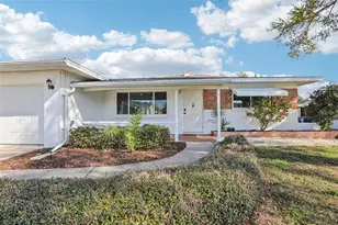 10569 Lake Vista Dr, Seminole, FL 33772 - Photo 1