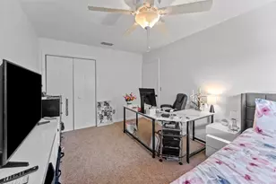 6429 N Gomez Ave, Tampa, FL 33614 - Photo 18