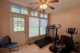 1395 Mission Dr W, Clearwater, FL 33759 - Photo 8