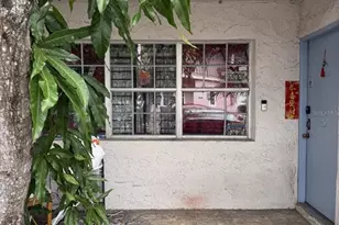 15165 NE 6th Ave, Miami, FL 33162 - Photo 2