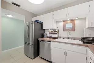 19029 US Hwy 19 N, Clearwater, FL 33764 - Photo 6