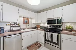 19029 US Hwy 19 N, Clearwater, FL 33764 - Photo 6