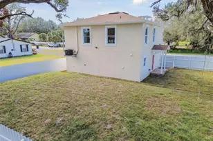 6701 E 19th Ave, Tampa, FL 33619 - Photo 8